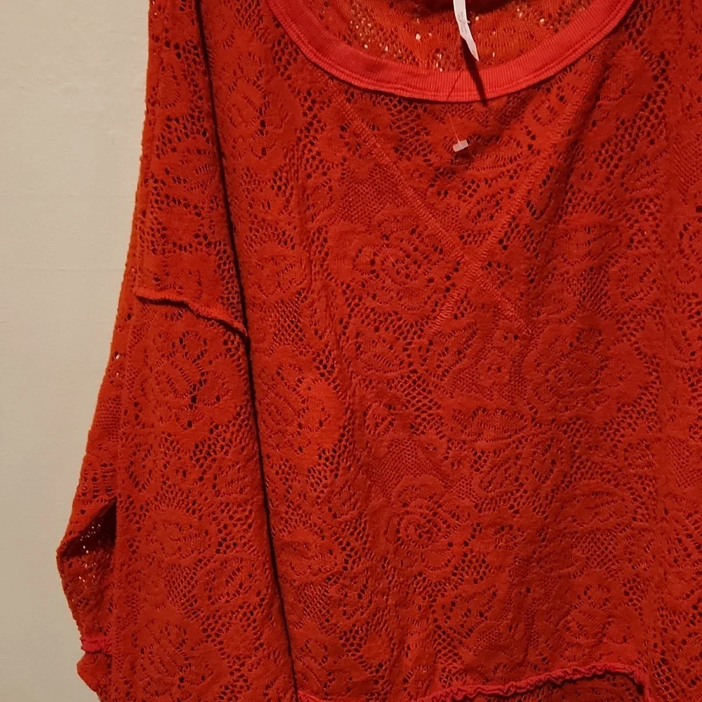 ❤️ FREE PEOPLE NOT COLD IN THIS LACE TOP, VIBRANT ORANGE, MEDIUM